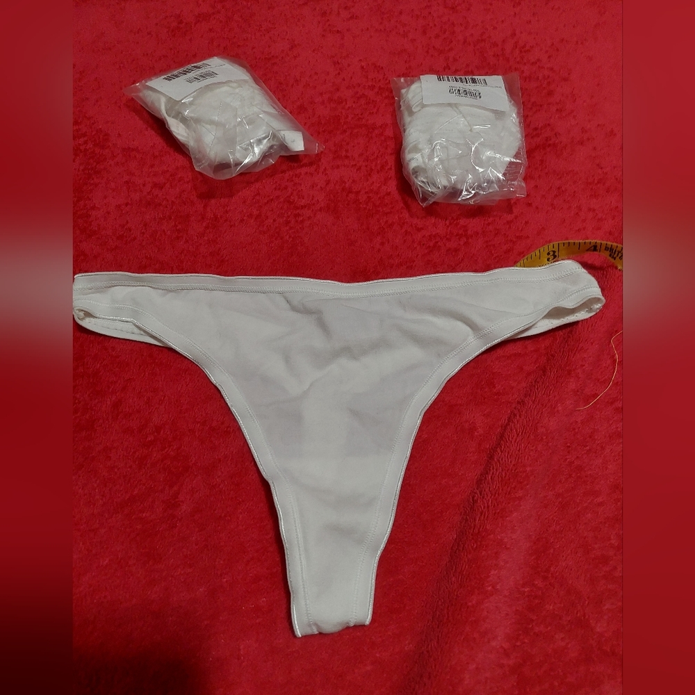 2 Pairs Of New Thongs